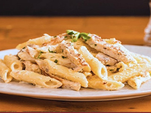 Penne Alfredo Pasta - Penne pasta, cheese, mushroom and white sauce.