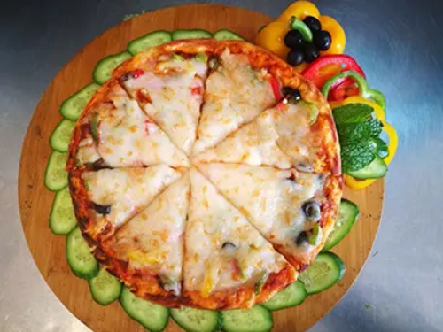 Pizza Vegetable Small - Tomato sauce with mozzarella cheese and fresh vegetables