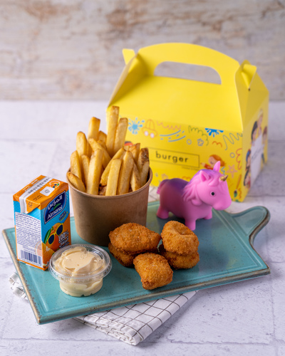 Kidz Meal Nuggets - Kid's meal Nuggets consist of 5 pieces of chicken nuggets with classic fries, your choice of drink, and a gift.