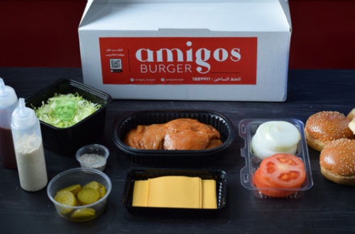 Chicken BBQ Box 6 Sandwiches - Lettuce, onion, spices, ketchup bottle, mayonnaise bottle and served with bun bread.