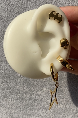 Stainless steel ear piercing