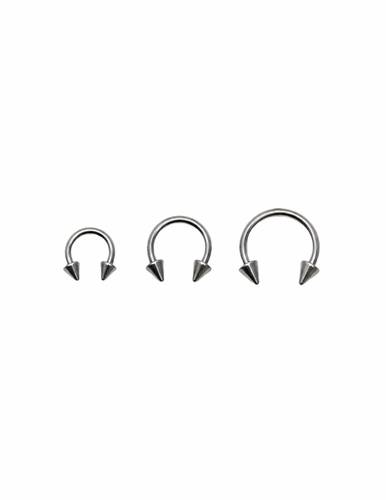 horseshoe piercing