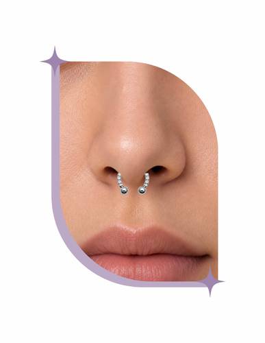 horseshoe piercing