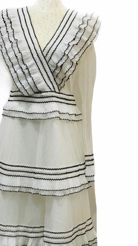 Bella Boutique 2000 - Raffles white dress