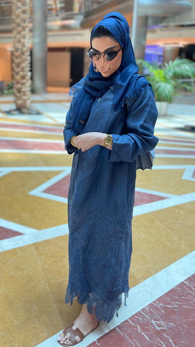 Abaya lennin - Free size  Length 51