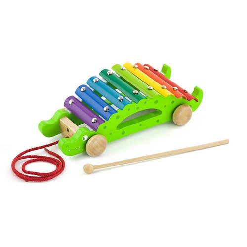 VIGA- CROCODILE PULL ALONG XYLOPHONE - This pull along xylophone offers 8 colorful metal keys, which are fxed by metal pins, 1 wooden mallet which can be stored in the bottom hole.