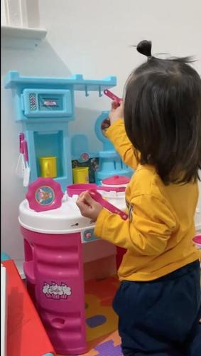 Barbie mega kitchen
