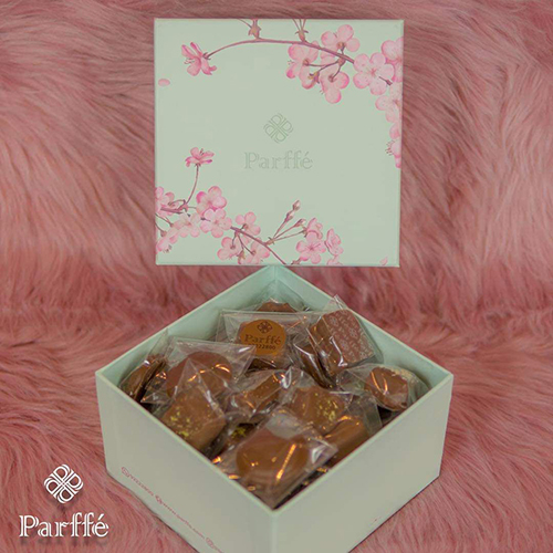 Parffe Chocolate - Mix Box - Fifty pieces of assorted fillings