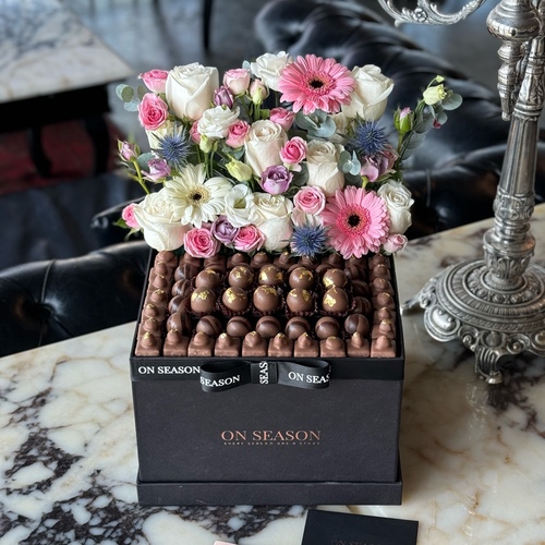 ED 3 - 750 gram of luxury chocolate, flavors of chocolate: Golden hazelnut, Eid praline cup, Royal luxury