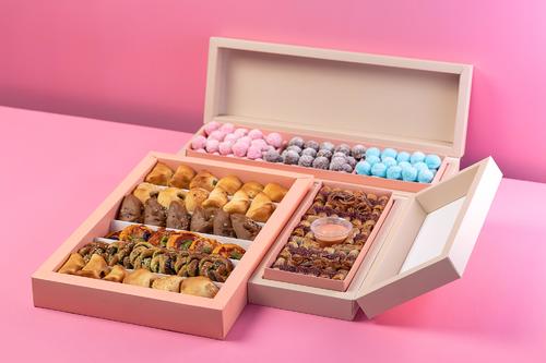 aldawam 2 - Three-box offer: 36-piece pies, 32-piece chicken musakhan with dipping sauce and 100-piece marshmallow bites