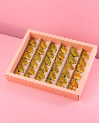 Warbat sweet - Small pieces of warbat with filo pastry and creamy cream Box of 36 pieces