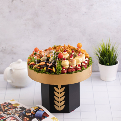 Golden Citrus Mix Tray - 70 pieces of a mix of citrus fruits / samosa - grape leaves - fatayer - musakhan