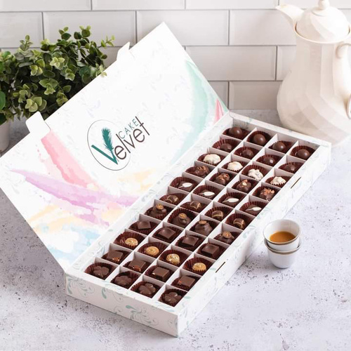 Chocolate MIX - Chocolate 44 pieces / kinder - pistachio - walnut - caramel - baklava - nutella - brownie - cashew - chips - salted caramel