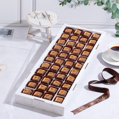 Ghoraiba Lotus - Ghorayeba 44 pieces with lotus and chocolate filling