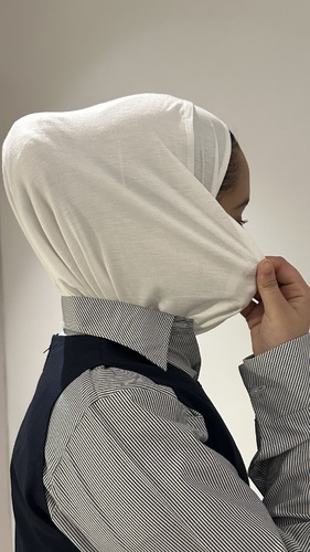 تركي سترچ ابيض - الطول 130   مع ميني جفسة  حلو حق الطالبات