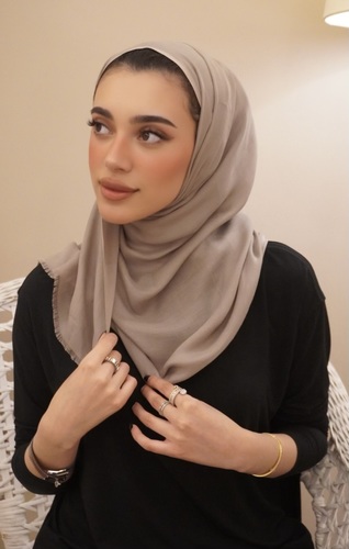 SOFT BEIGE SHAWL