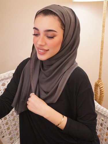 SOFT GRAY SHAWL