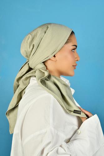 MINT GREEN LINEN SCARF