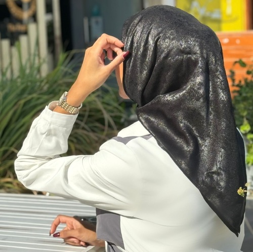 SHINING BLACK SCARF