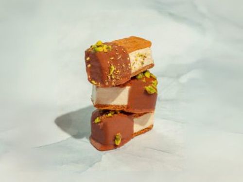 Rahash bites - 14 pieces of rahash bites  deep with Belgium chocolate and pistachio nuts