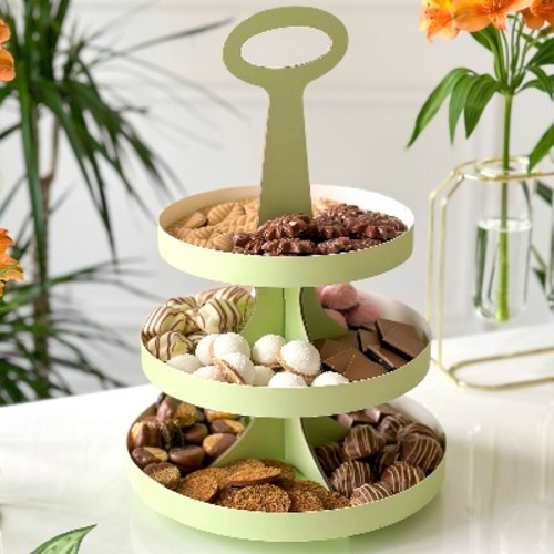توفي تور - An assortment of Belgian chocolates with various fillings and marshmallows.