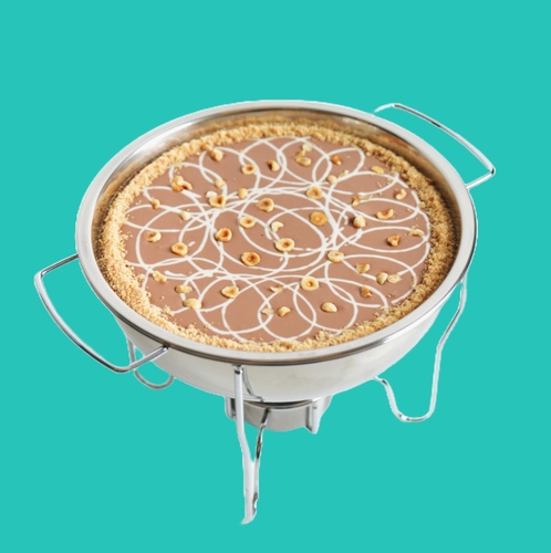 سخان الككاو البلجيكي - ككاو بلجيكي فاخر و غني بالنكهة يغطي طبقة كيك طريه و مزينه بمكسرات البندق&nbsp; 
 يكفي ١٠ اشخاص