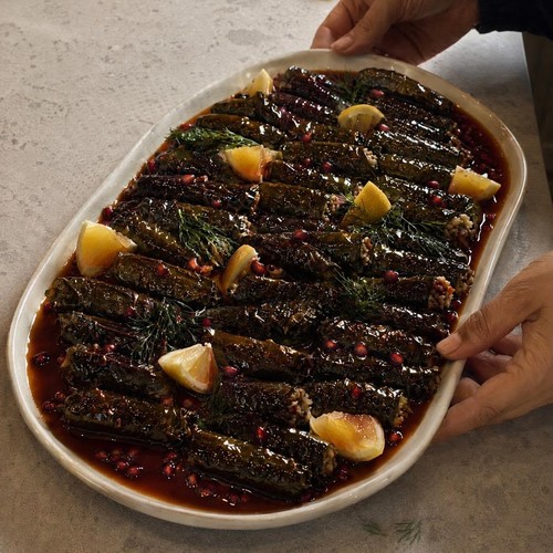 ورق العنب حامض بدبس الرمان