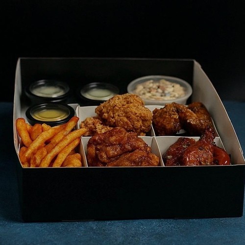 appitayzer mixed - Wings 3 sauce defferent, bites, tenders, onion Rings, french fries, shrimp