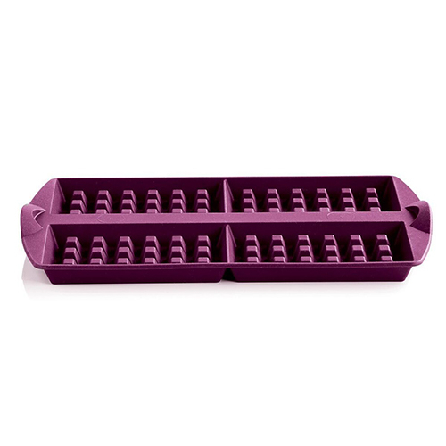 Silicone Form Waffles - Designed to withstand temperatures from -25°C up to 220°C, this dishwasher-safe silicone forms can be used in the freezer, regrigerator, microwave and conventional oven offering the variety of options from oven-baked delights to frozen treats. It's flexibility and non-stick nature, makes cleaning and removing baked foods a breeze!

Dimensions: 19.4 cm W x 30 cm L
1 waffle: 100 ml / 13 cm W x 8.2 cm L