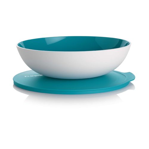 Serving Bowl 1.5 L | Snow White & Caribbean Blue | Allegra Series - Allegra Serveware features a modular design and is part of an interlocking series, offering versatile and space-saving solutions. Each serving bowl comes complete with a base and a lid for added convenience.
Serve your meals in style! The Allegra 1.5 L Bowl will brighten your table setting with color! Inspired by the beauty of nature, the Allegra 1.5 L Bowl will present your food in an elegant style. With a simple, modern aesthetic, it looks attractive on any table setting. Its versatile size makes it ideal for serving and storing fresh foods such as mixed salads, snack foods, fruit salads, desserts and more. The bowl comes with a lid, perfect for sealing leftovers and storing foods in the fridge or on the go. The tab on the side makes it very easy to remove the lid. Whether you're serving a family meal or bringing a dish to a party or picnic, the Allegra 1.5 L Bowl will be your go-to serving piece. This 1.5 L bowl is a great size for individual servings of salads, soups or pasta, cheese, crackers and small fruits for table serving indoors and outdoors and can be sealed to store and stack in the fridge.Specifications: Capacity: 1.5 L 
 Dimensions: L 26.1 x H 8.8 CM 
 Color: Snow White / Caribbean Blue
Benefits:Elegant, dual color design: Thanks to a special technology, the exterior is textured and matte while the interior is smooth and shiny for easy serving and cleaning, while the 2 tones offer a pristine, modern look. Take with you on the go to a party or a picnic without worry of spillage, thanks to its leak proof lid.  Locks in food freshness thanks to the airtight lid.  So long, plastic wrap and foil! Thanks to the airtight and leak proof lid you can prepare your dishes in advance, take on the go and store leftovers. No need to use plastic wrap or foil over your serving bowl! Durable and resistant to breakage without sacrificing beauty. Easy to open thanks to the large tab on the lid. Nestable for compact storageUse & Care:Dishwasher Safe Not suitable for Freezer, microwave & conventional oven use. Do not Use Sharp or metal utensils To avoid scratching, it is recommended to serve food using only plastic or wooden utensils. Do not use abrasive cleaning pads or abrasive cleaners, as these will scratch the container. Suitable for cold foods only.