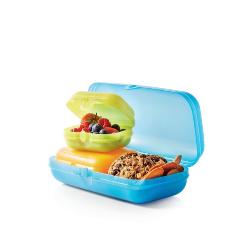 Oyster Set (3 PCS) - Keep your snacks fresh and tasty on the go with with this trio of durable, reusable snack containers. Made from renewable material, these eco-friendly containers have an easy-open tab to ensure quick access to snacks. It's the perfect set to bring sandwiches, fruits, nuts, biscuits and more wherever you go. Freshness and convenience never tasted so good! The perfect set to take a wide range of sandwiches, snacks, fruits, nuts, biscuits and more with you wherever you go to protect and enjoy fresh, delicious snacks all day long.Fight single-use plastic: No more plastic wrap or disposable snack bags. Durable & reusable: Sturdy design and material protects the contents and looks great use after use and wash after wash. Snap open/close tab: Makes it easy to use for little ones, grown-ups and everyone in between! Versatile: Perfect for storing and organizing kids' treasures, craft supplies, small phone cables and earphones, first aid supplies and more. Compact: The Oyster Mini and Oyster Small fit into the Oyster Oblong for space-saving storage.Safe instructionsfor use for the dishwasher. Safe to use in the refrigerator. Not suitable for microwave use.
Dimensions:Oyster Mini: W 8.5 x H 5.2 x L 10 Ø - cm 
Oyster Small: W 10.3 x H 5.2 x L 12.9 Ø - cmOyster Long: W 12.3 x H 6.8 x L 22.5 Ø - cm