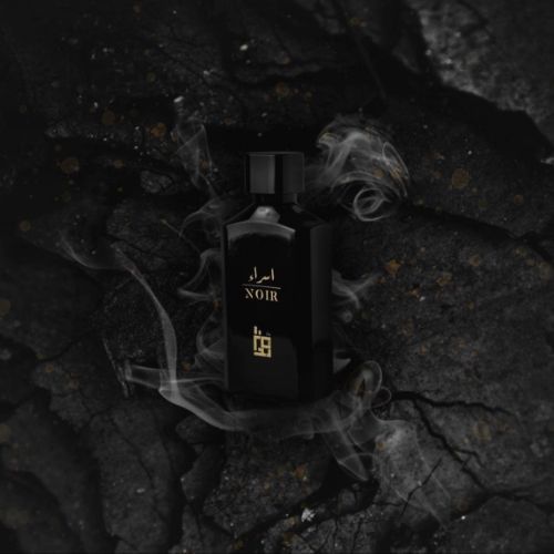 Esraa Noir - 100 ml elegant perfume and a beautiful flavor for occasions, consisting of cool oud, musk and agarwood