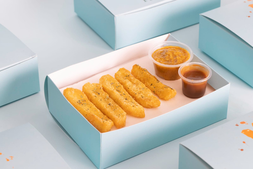 Mumbai Fingers - 5 PCS OF INDIAN SPICED HALLOUMI fingers SERVED WITH CURRY & TAMARIND