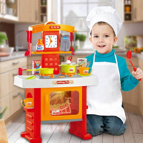 661-91/Happy Chef Kitchen - With lights and music Simulation effect: simulation of boiling water sound, simulation of stir fry sound Accessories included: utensils, pots and pans Size: 46.5x25x78 cm Requires 3 AA batteries Age: + 3 years