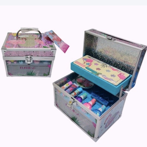 Flamingo Train Case Beauty Set 10241