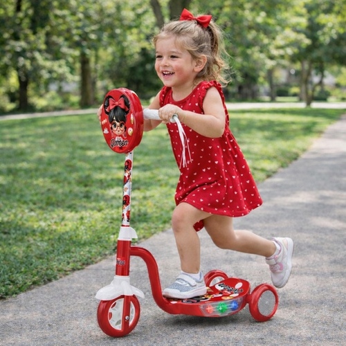 14222-8 QUEEN SCOTER - mini Queen Scooter 3wheel with lights.Suitable for children 4+and up.