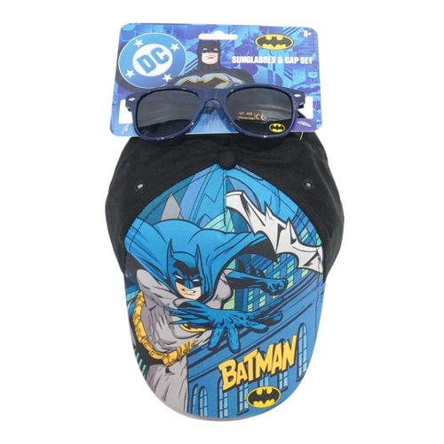 51887Batman Cap&Sunglasses - Keep your Batman fan sheltered from the sun this summer with this super cool cotton cap & pair of sunglasses.suitable for children aged 3years old and above.