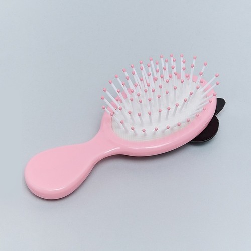 50790 Minnie Hairbrush