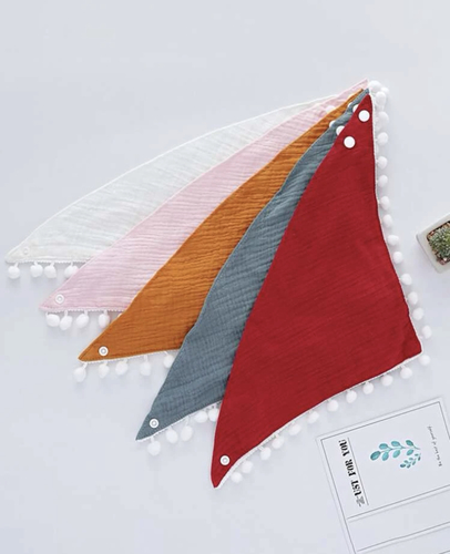 triangular bib with tassel - 5 pieces