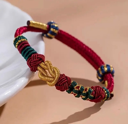 سوار عنابي