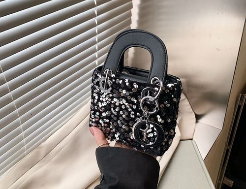 Girls bag-square