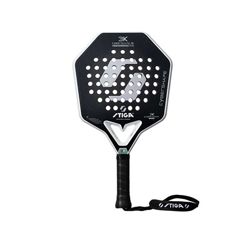 Padel Store - Stiga 3K Cybershape - Shape : Cybershape Weight : 360g +/- 8g Game : Advanced Racket Cover : No 3K Surface : Rough Surface Balance : Medium/High Foam Material : Hypersoft Foam