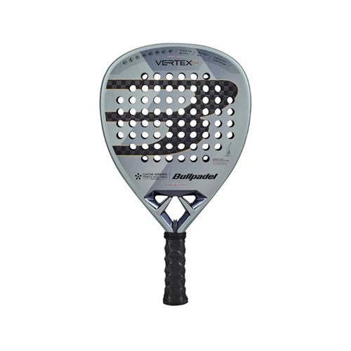 Bullpadel Vertex 04 Premier Tour Final 25 - Shape : Diamond Weight : 365-375g +/- Game : Total Game  Face Material : X-Tend Carbon 12K Foam Material : Multieva Box : Yes