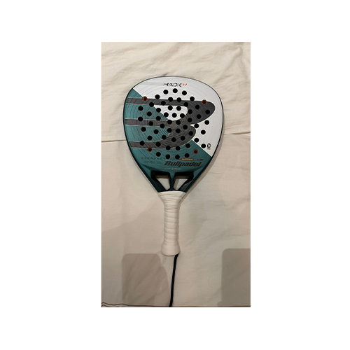 Bullpadel Hack 04 25 Used - Used
 - Model :  2025 - Surface : Tricarbon 18K - Core  : Multieva - Shape : Diamond - Balance : High - No Damages  - No scratches - 3 games used - Seller Whatsapp :  33391118