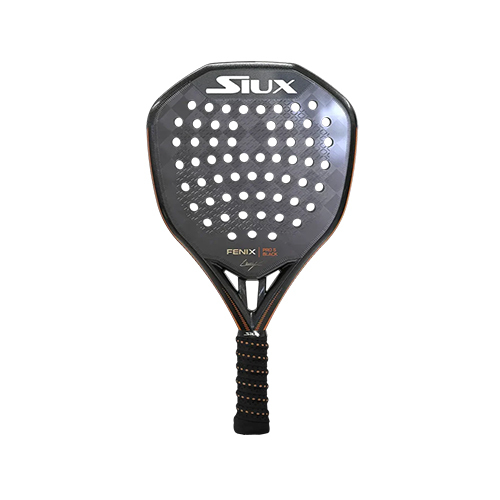 Padel Store - Siux Leo Augsburger Fenix Pro 5 Black 25 - Shape : Diamond Weight : 356-360 +/- Game : Power Racket Cover : No Face Material : 24K Carbon Balance : High Foam Material : Black Eva