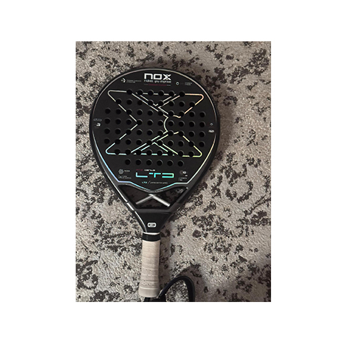 2023 Nox Limited Used - Used Racket
Shape: Round Weight:355-365 Surface : rough Balance: high How many months used:2 Scratches how many:2 Seller whatsapp : 30077779