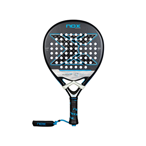 Nox TL10 Quantum 12K by Tino Libaak - Shape : TeardropWeight : 360-375gPower : 100/100Control : 90/100Racket Cover : NoK : 12KFace Material : Carbon 12KFoam Material : HR3 Color Eva
PT10LUXQ25