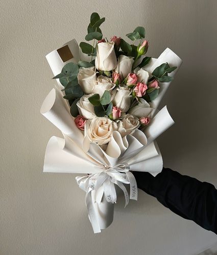 R bouquet 2 - white - R bouquet 2 - white