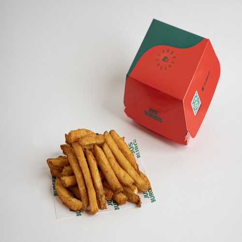 بطاط متبل - بطاطا فرايز متبل تقدم مع كاتشب.