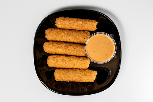 Mozzarella Stick 5 Pieces - Mozzarella stick 5 pieces with special sauce.